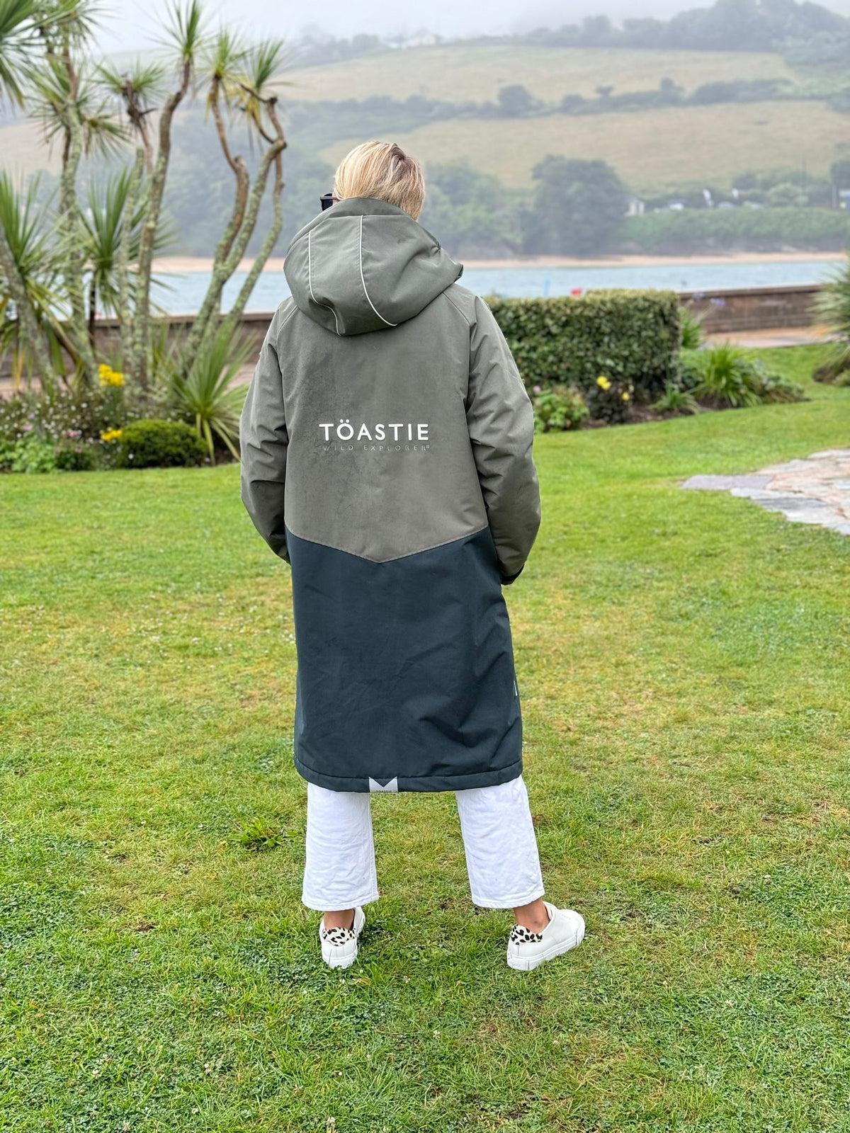 Adult Waterproof Changing Robe | Antique Olive - Smalls MerinoWeatherproof Robes