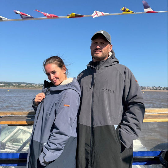 Adult Waterproof Changing Robe | Black - Smalls MerinoWeatherproof Robes