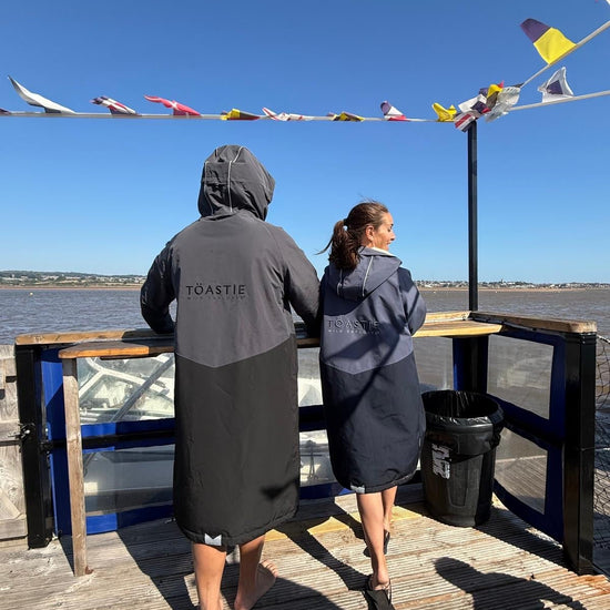 Adult Waterproof Changing Robe | Black - Smalls MerinoWeatherproof Robes