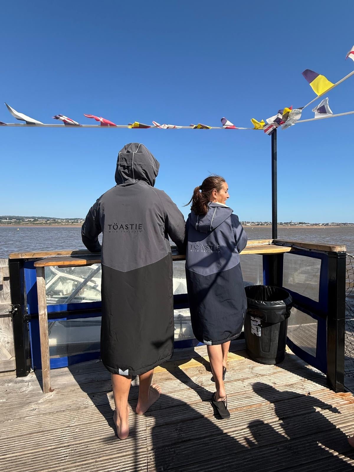 Adult Waterproof Changing Robe | Black - Smalls MerinoWeatherproof Robes
