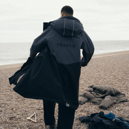 Adult Waterproof Changing Robe | Black - Smalls MerinoWeatherproof Robes