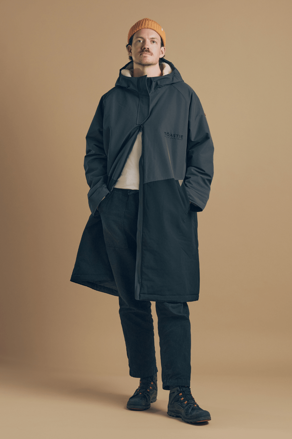 Adult Waterproof Changing Robe | Black - Smalls MerinoWeatherproof Robes