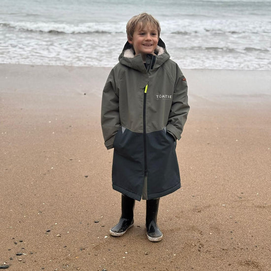Kids Waterproof Changing Robe | Antique Olive - Smalls MerinoWeatherproof Robes