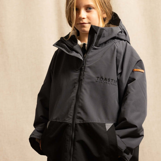 Kids Waterproof Changing Robe | Black - Smalls MerinoWeatherproof Robes
