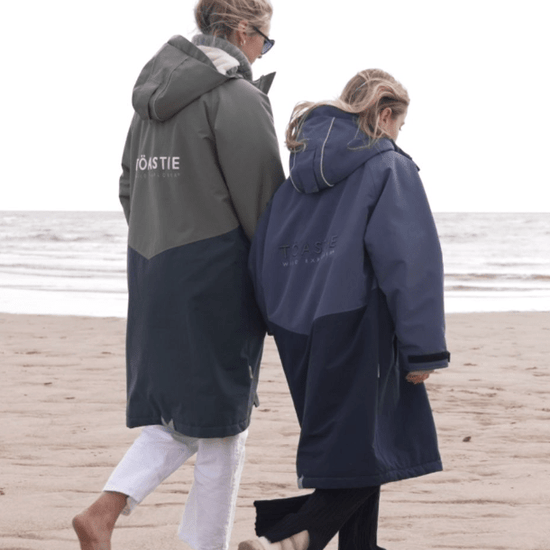 Kids Waterproof Changing Robe | Navy - Smalls MerinoWeatherproof Robes